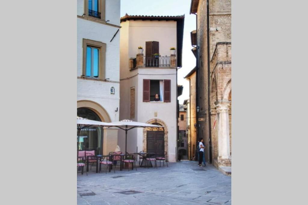 L'Angolo Di Zia Anna Montefalco Ngoại thất bức ảnh